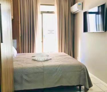 Centro Apartamento | Conforto e Lazer - Apto 3 qts, ar e piscina na Praia do Forte