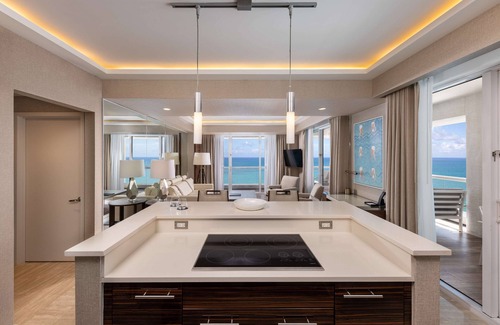 Central Beach Complejo | Conrad Fort Lauderdale Beach