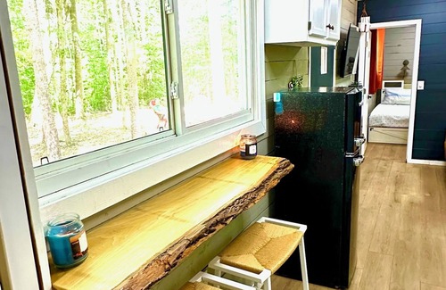 French Lick Villa | Container Home with Rooftop Deck, Amazing Views, Full Kitchen and Bath, Wi-Fi