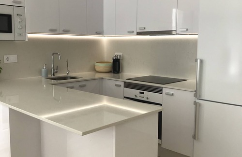 Los Imbernones Villa | Villa contemporánea nueva con piscina privada y cerca de playas