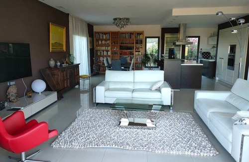 Bedarieux Villa | Villa contemporánea con vistas panorámicas
