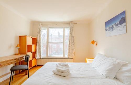 Maida Vale Apartamento | Contemporary Chic 3BD Home Near Little Venice