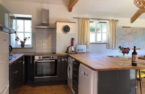 Penryn Casa | Contemporary converted barn, rural location very close to the coast and Falmouth