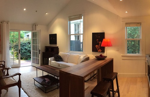 Healdsburg Cabaña | Cottage Diseñador contemporáneo, vistas al jardín, a 3 cuadras de de la Plaza