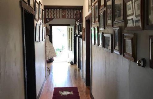 Mentone Casa | Contemporary & Elegant 1920's Period House by My Lodgingfy International