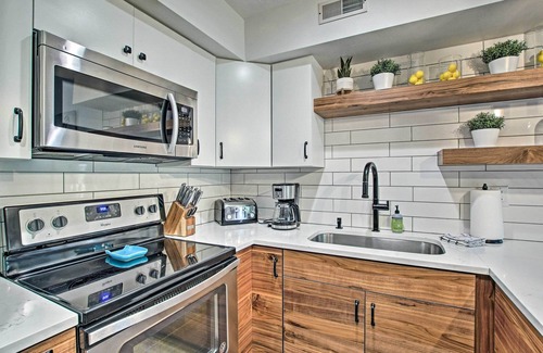 Ogden Condominio | Contemporary Family Condo by Pineview Reservoir!