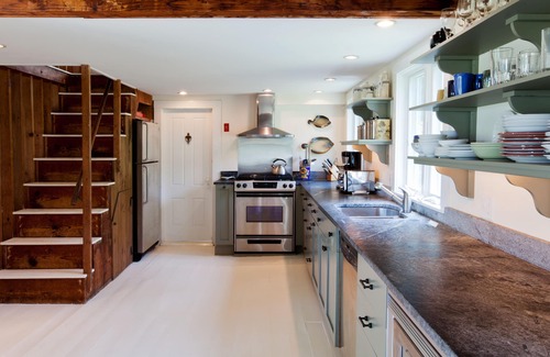 Wellfleet Casa | Casa contemporánea en 4+ acres aislados con magníficas vistas de Pamet y la bahía