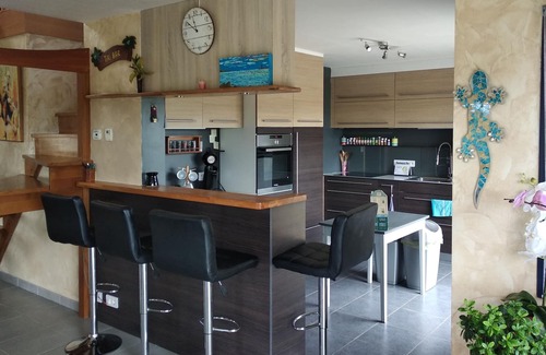 Treguennec Casa | Casa contemporánea, jardín cerrado y vista al mar.