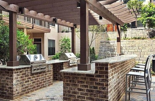 Loring Heights Apartamento | Contemporary Midtown Apt., Near Atlantic Station