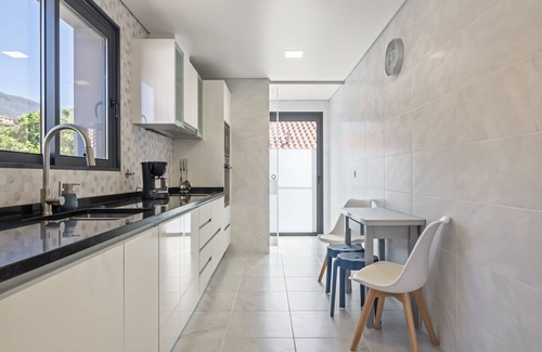 Santo Antonio Apartamento | Contemporary Residence C by Madeira Sun Travel