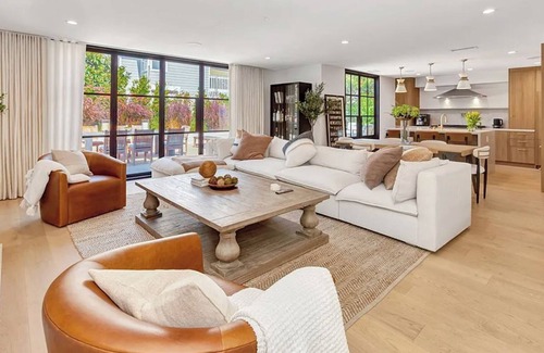 Santa Ana Heights Casa | Contemporary Urban farmhouse in Newport Heights - Location, location, location!!