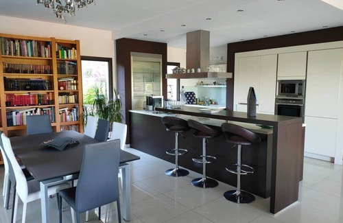 Bedarieux Villa | Villa contemporánea con vistas panorámicas