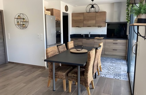 Azur Casa | Villa contemporánea con piscina – Cerca de playas y lago – 8 personas