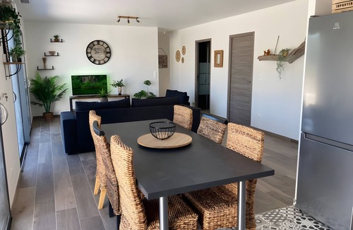 Azur Casa | Villa contemporánea con piscina – Cerca de playas y lago – 8 personas