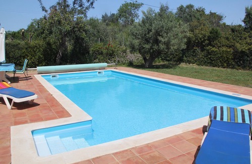 Olhao Villa | Villa contemporánea con piscina privada en un entorno rural con vistas al mar.