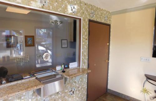 Oakland Hotel | Continental Lodge