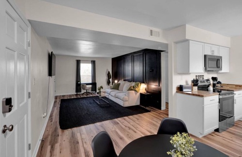 Newburgh Apartamento | Contract Worker Getaway!