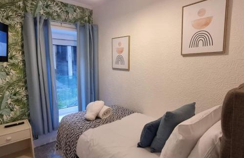Port Talbot Casa | Contractor Base - Flexible Parking - Smart TVs in Rooms