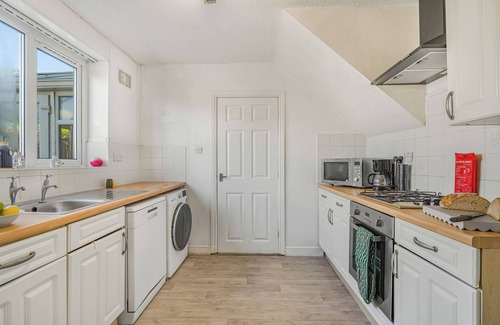 Birch Casa | Contractor-ready Homes. Secure Parking!