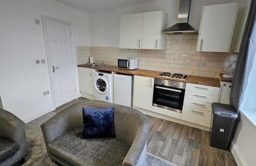 Neath Apartamento | Contractor Room - Kitchen - Central Spot