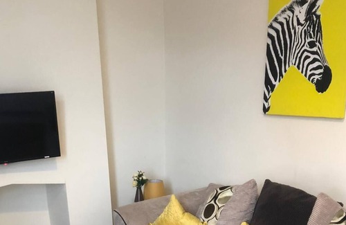 Gedling Casa | Convenient 2 bedroom house free Parking wifi