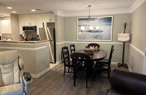 Athens Condominio | Convenient 3 bed 2 bath condo near Memorial Park, Five-points, & UGA in Athens