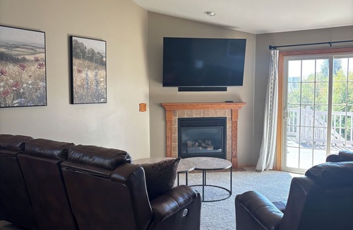 Washington Casa | Convenient 4-bedroom house, close to everything