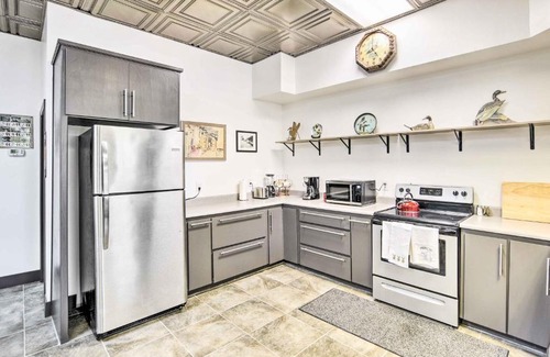 Colusa Casa | Convenient Colusa Townhome - Pet Friendly!