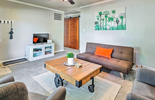 Riverside Casa | Convenient Dayton Retreat w/ Private Yard!