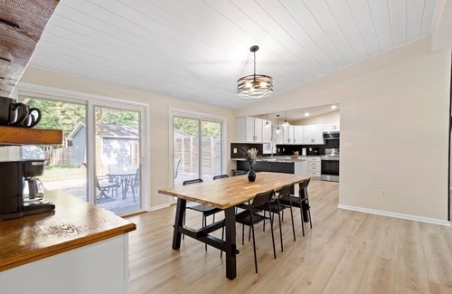 Indianapolis Casa | Convenient Location, Great Backyard