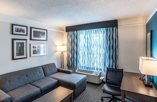 Ahwatukee Foothills Casa | Convenient Location! 4 Sleek Units, Onsite Pool, Pet-Friendly, Free Parking