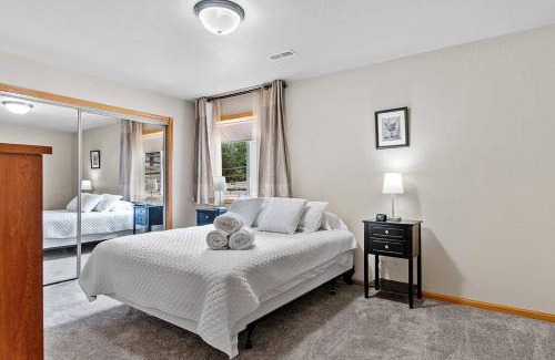 Rapid Valley Casa | Convenient Townhouse - Near Airport