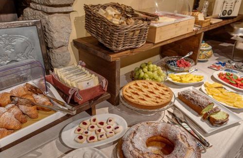 Piancastagnaio Hotel | Convento San Bartolomeo - Piscina Esterna Riscaldata