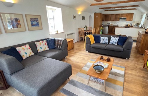 Saint Erth Praze Casa | The Little Barn es una reconvertida Cornish Granito "mazorca" Granero