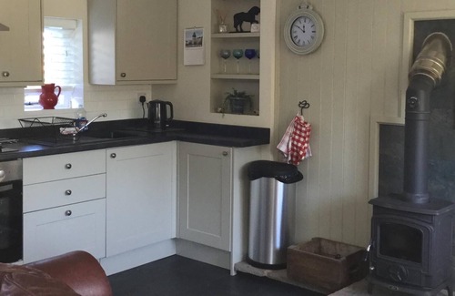 Stourbridge Cabina | Estable convertida junto a un camino de bridas