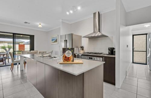 Eaton Casa | Cooinda Happy Place 3BR Home with Pool