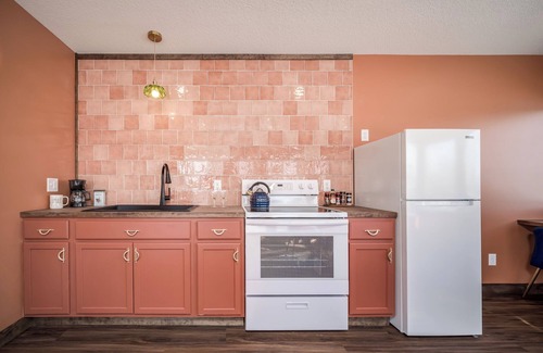 Prescott Condominio | Cook & Stay | Full Kitchen + Free Parking