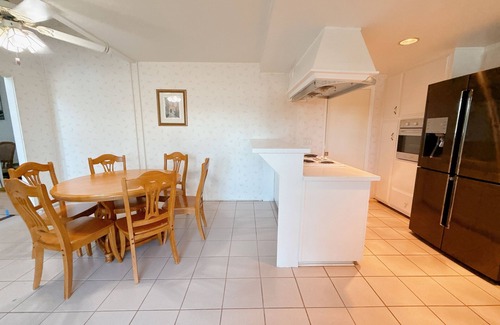 Hacienda Heights Casa | Cool townhome with AC in Hacienda Heights - 3 bedrooms available