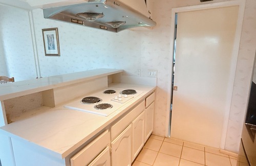 Hacienda Heights Casa | Cool townhome with AC in Hacienda Heights - 3 bedrooms available