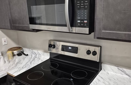 Downtown Baltimore Casa | Cool townhome with AC in vibrant Baltimore