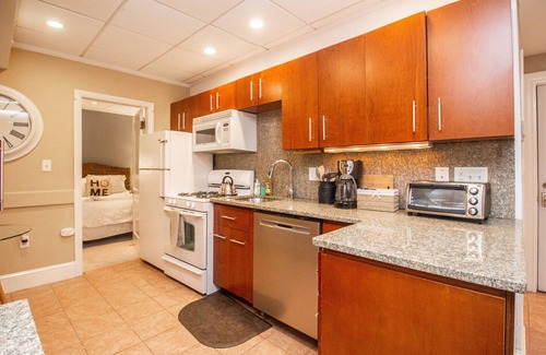 Coolidge Corner South Side Apartamento | Coolidge Cor 1B Near Coolidge Corner & MBTA Acces