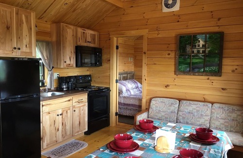 Milford Cabina | Cooperstown Double Play Hilltop Cabin A
