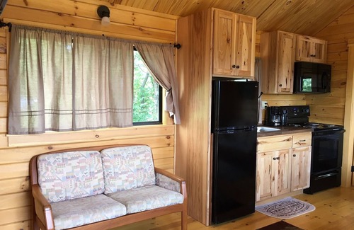Milford Cabina | Cooperstown Double Play Hilltop Cabin A