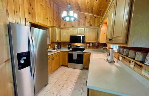 Jefferson Casa | Copper Mine Cabin - Jefferson, NC