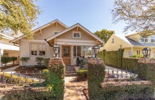 Madisonville Cabaña | Coquille Cottage located in Historic Madisonville