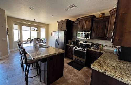 Washington Casa | ¡CORAL CANYON HOME SOBRE TODO EN LA REBORDE! 30 DÍAS MIN.
