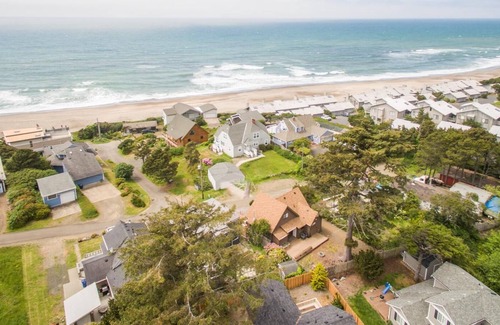 Lincoln Beach Casa | Coral Cottage