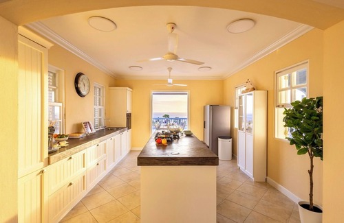 St. Marie Complejo | Coral Estate Rentals