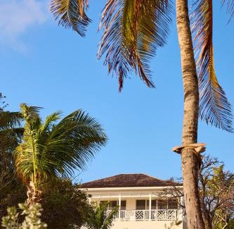 Dunmore Town Casa | Coral Sands Villa w/Private Pool – Steps to the Beach & Full Resort Amenities