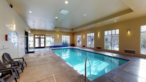 St. George Casa | Coral Vista Suite Resort Pools BBQ Fireplace Jacuzzi Tub A9
